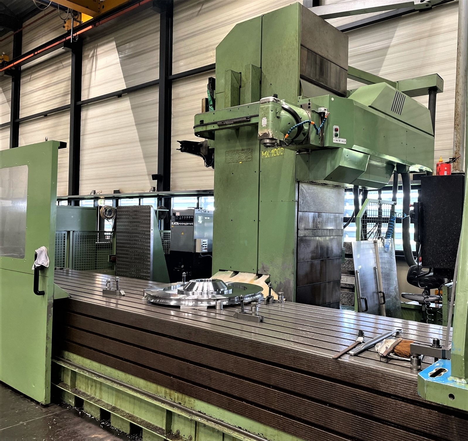 MX 1000 CNC tafelgewicht 25 ton met draaitafel